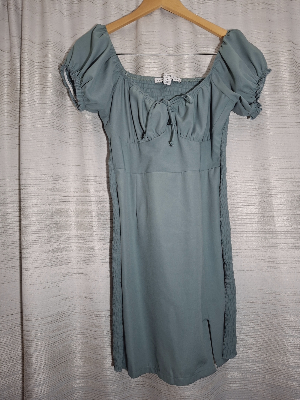 HYFVE Women's Green Puff-Sleeve Mini Dress Babydoll Sweetheart Neckline Medium